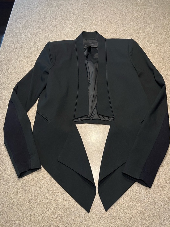 BCBGMaxAzria Jackets & Blazers - ❤️ BCBGMaxAzria Candice Black Asymmetric Blazer